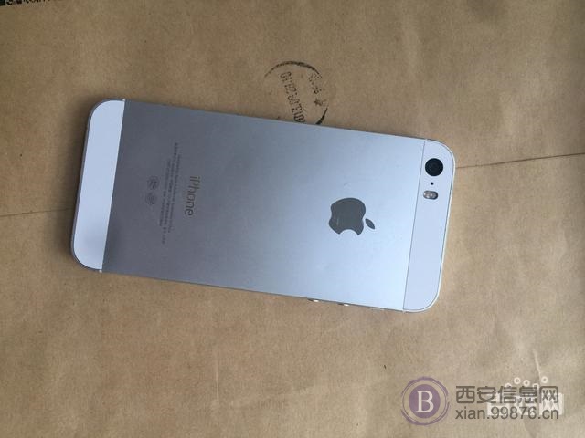 转自用银色国航16G苹果iPhone 5S!
