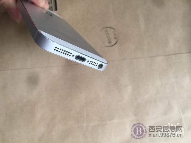 转自用银色国航16G苹果iPhone 5S!